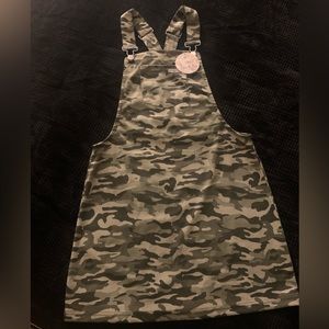Jolie and Joy by FCT green camouflage overalls dress size medium juniors NWT